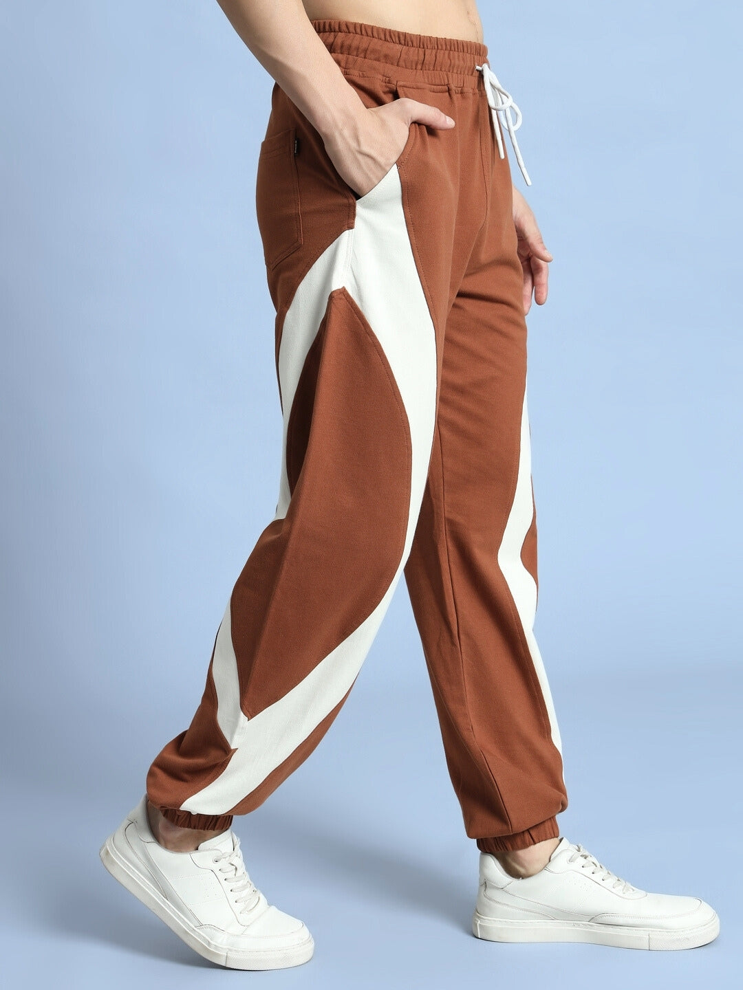 AMERICAN FOOTBALL JOGGERS (BROWN-WHITE)