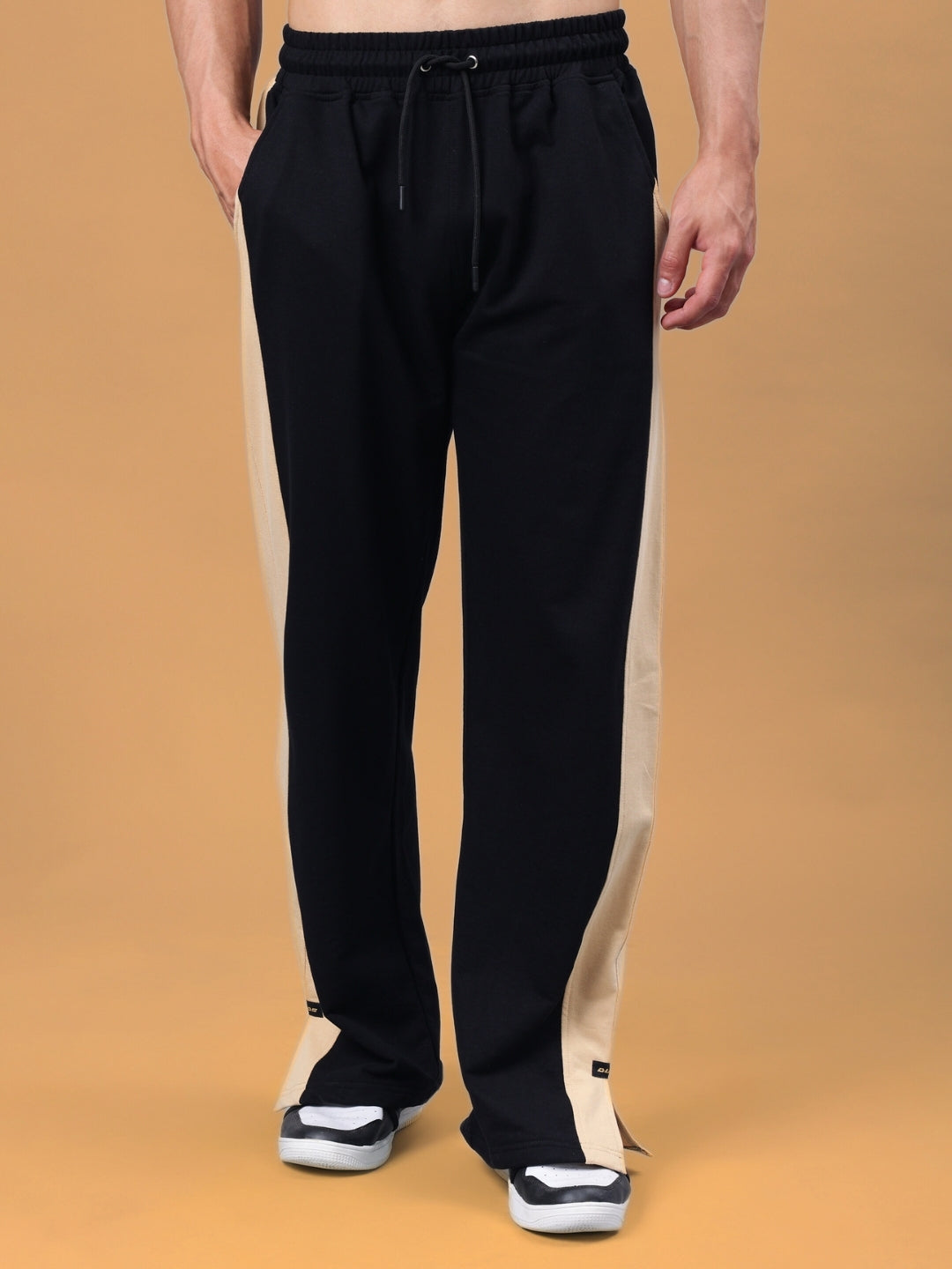 PARADISE SIDE SLIT JOGGERS (BLACK-BEIGE)