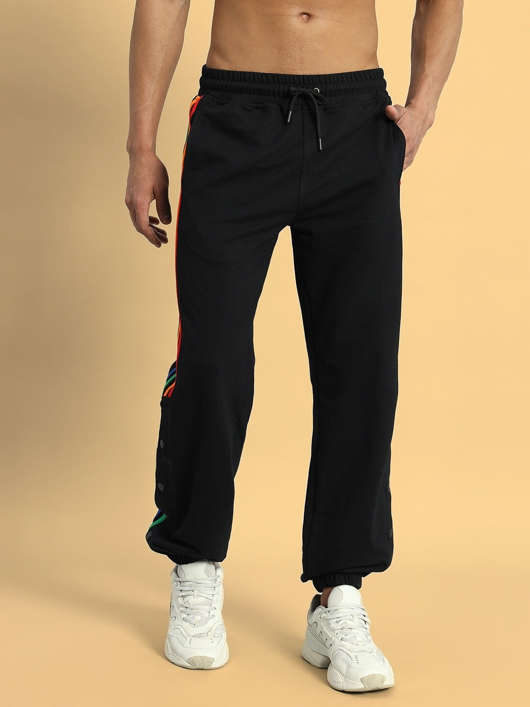 DUDS PRISM COLORFUL STRIPE JOGGERS (BLACK)